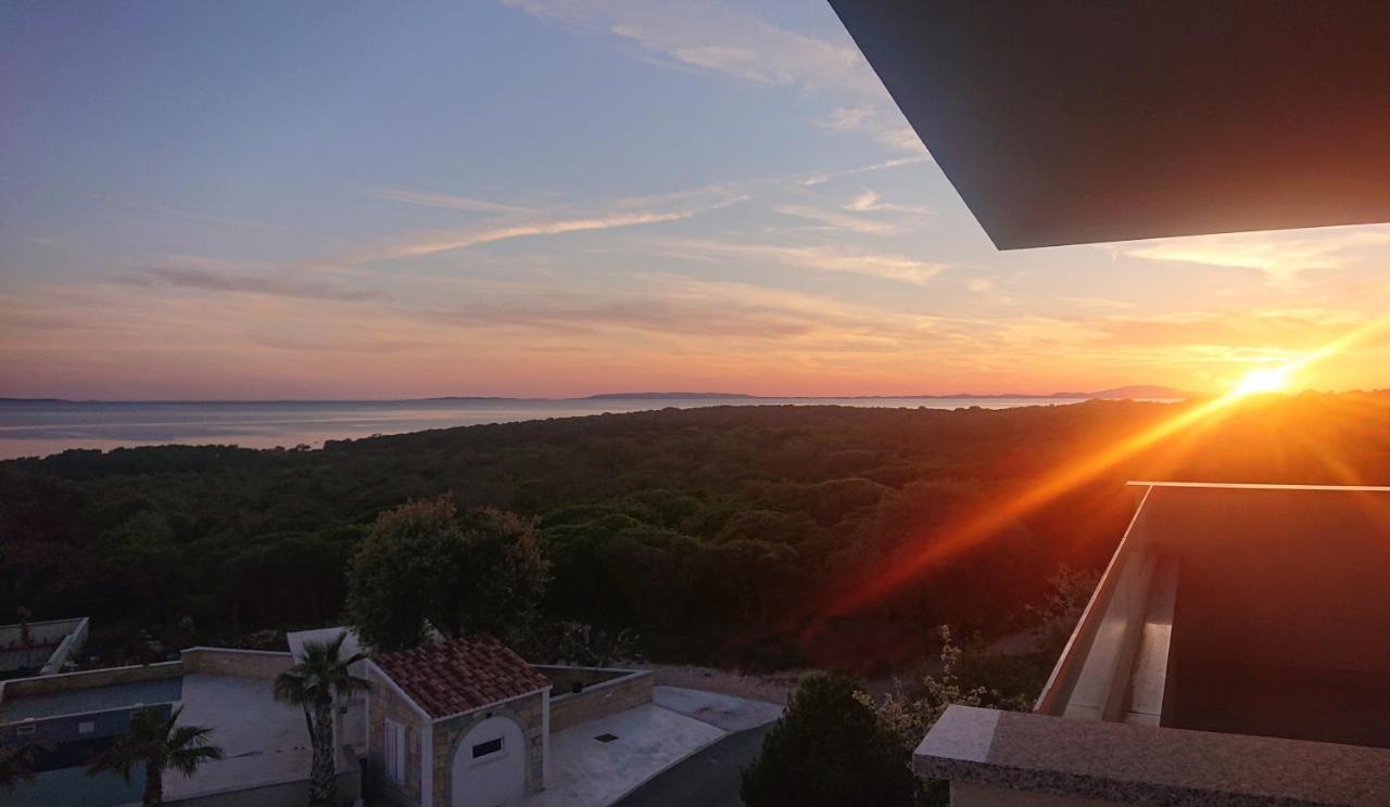 Sunsetcroatia Apartment โนวาลยา ภายนอก รูปภาพ
